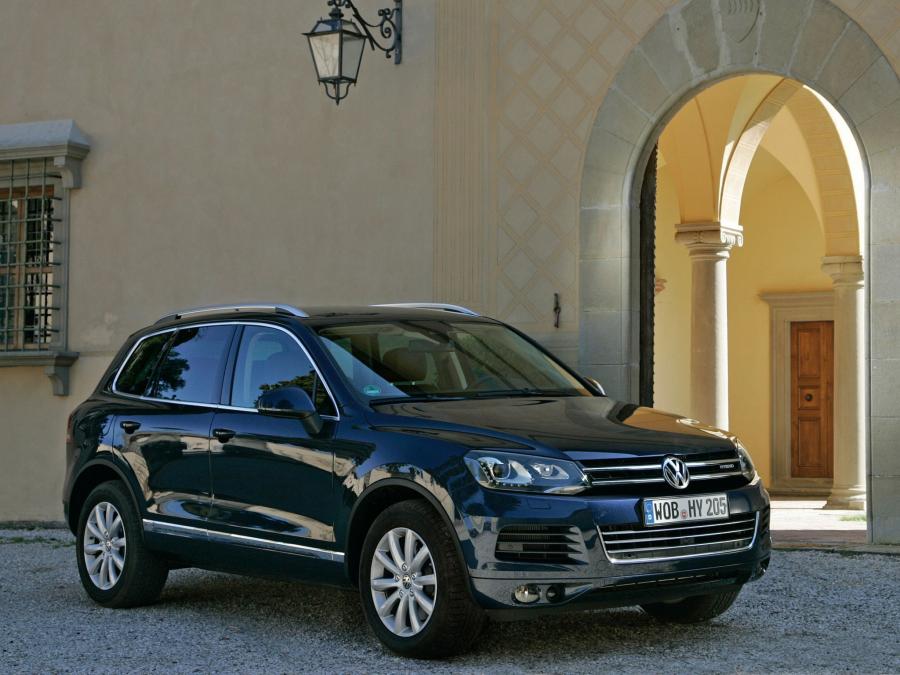  Volkswagen Touareg Hybrid 2010 года  (фото 17 из 17)